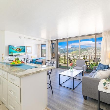 Waikiki Escapade Mountain Views Condo, Steps To Beach With Parking Perk Honolulu Exterior foto