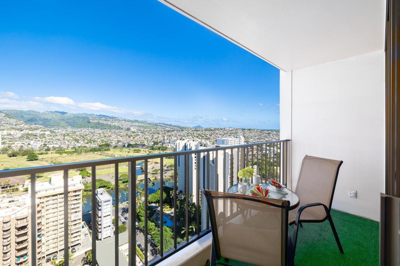 Waikiki Escapade Mountain Views Condo, Steps To Beach With Parking Perk Honolulu Exterior foto