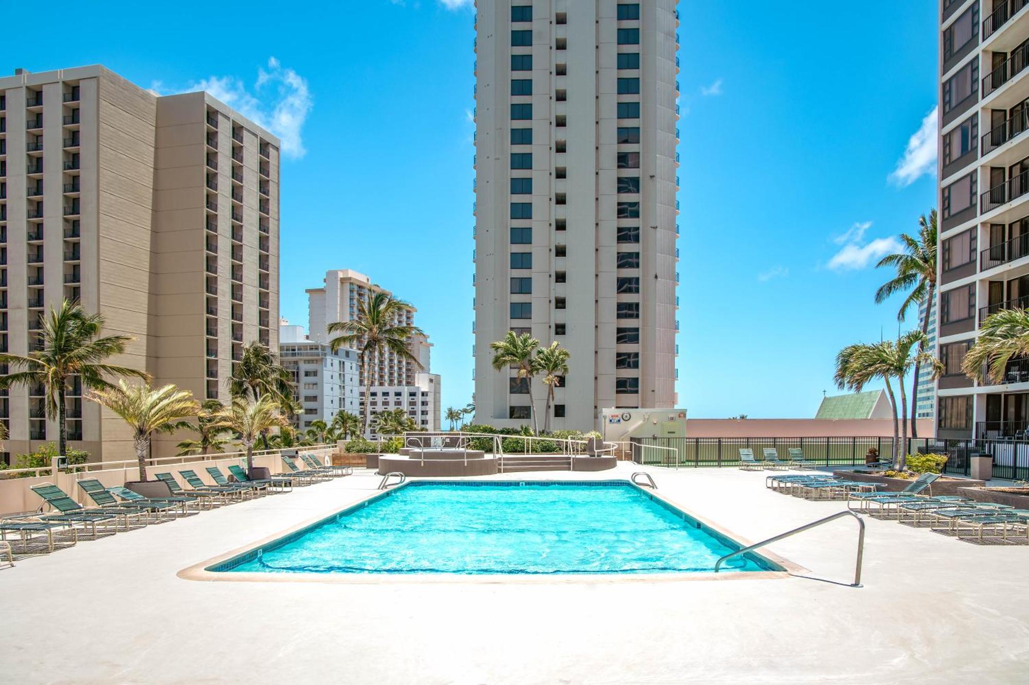 Waikiki Escapade Mountain Views Condo, Steps To Beach With Parking Perk Honolulu Exterior foto