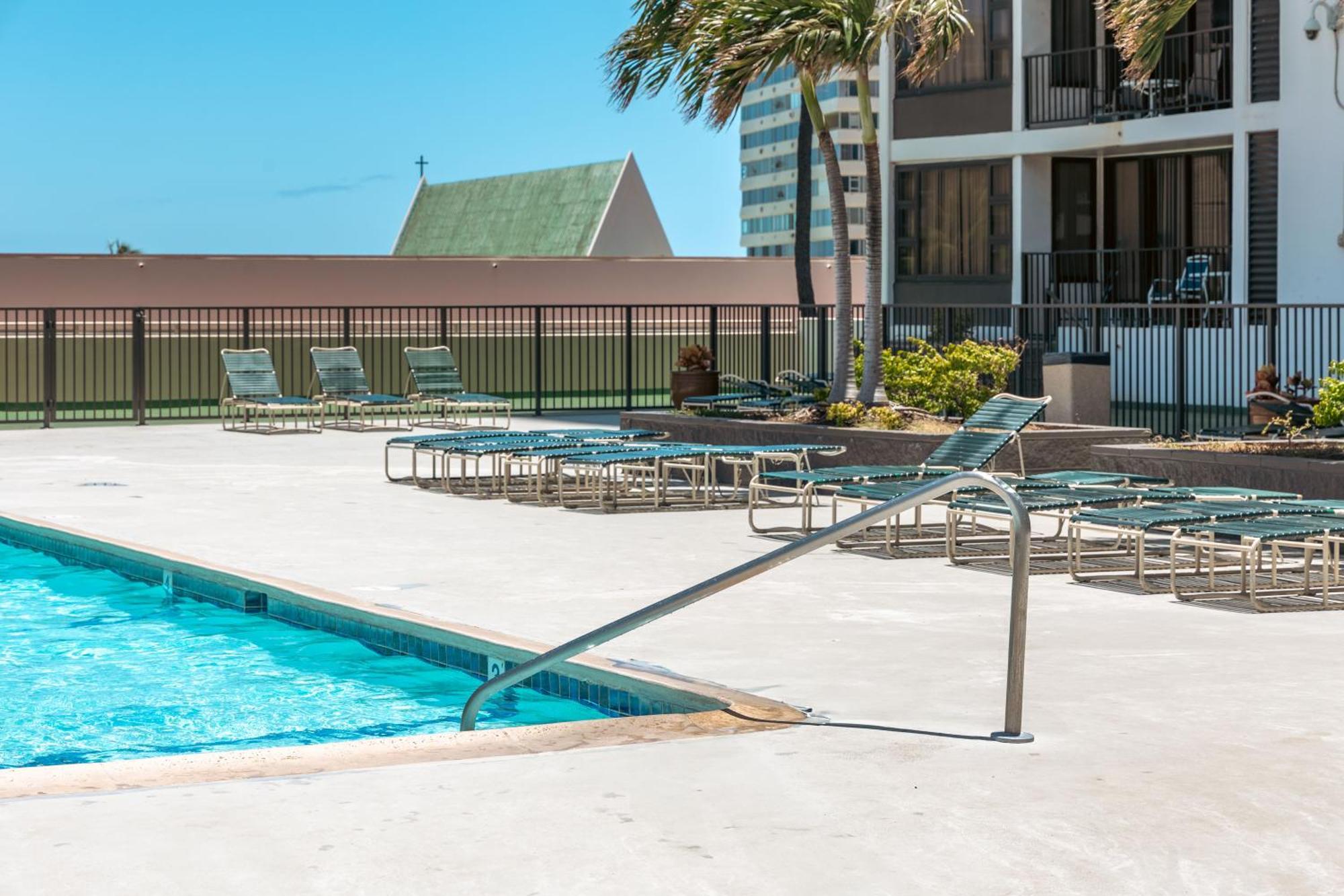 Waikiki Escapade Mountain Views Condo, Steps To Beach With Parking Perk Honolulu Exterior foto